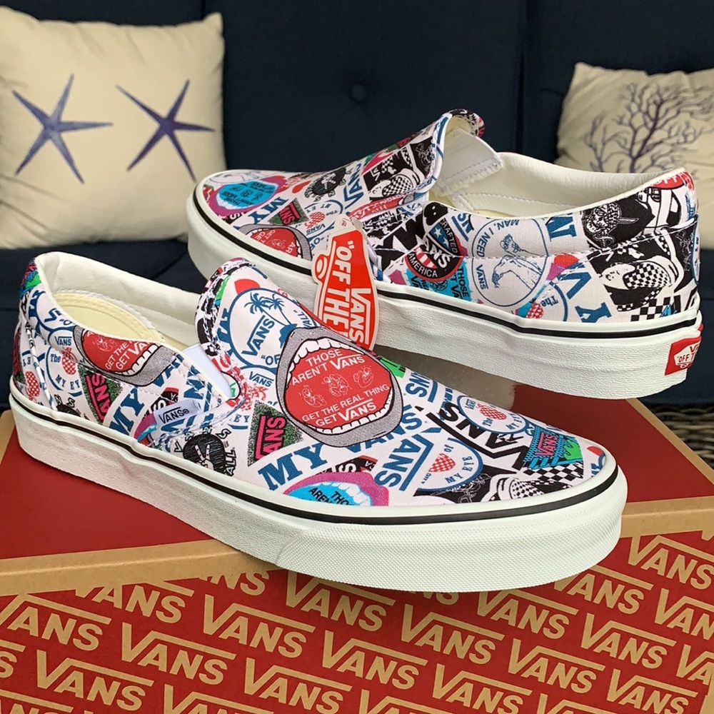 VANS Men’s CLASSIC SLIP-ON VANS MASH UP STICKERS/TRWHT Sneakers - Picture 2 of 16